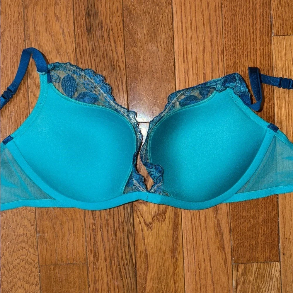 Victoria's Secret Very Sexy Plunge Teal Blue Lace Bra Size 36B Vintage